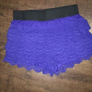 Ruffle shorts